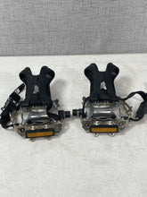 Load image into Gallery viewer, VP-790L VP-339S Vintage Bicycle Pedals Toe Clips Straps Reflectors Pair