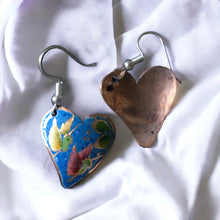 Load image into Gallery viewer, Handmade Mexican Copper Heart Earrings - Hand Painted
