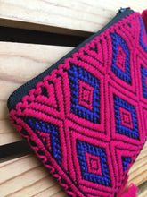 Load image into Gallery viewer, Handmade Embroidered Mexican Coin Purse - San Andres Larrainzar