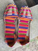 Load image into Gallery viewer, Handmade Women's Mexican Huaraches - Mexican Sandals - Huaraches Sandals Womens - Sizes: 4 - 8 - Handmade in Chiapas - Huaraches Mexicanos