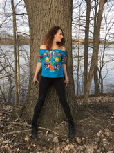 Load image into Gallery viewer, Handmade 3/4 Sleeve Embroidered Mexican Blouse - Size Small