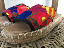 Load image into Gallery viewer, Handmade Mexican Embroidered Slide Sandals - Zapatos Artesanos - Size Womens 7