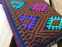Load image into Gallery viewer, Handmade Embroidered Mexican Coin Purse - San Andres Larrainzar