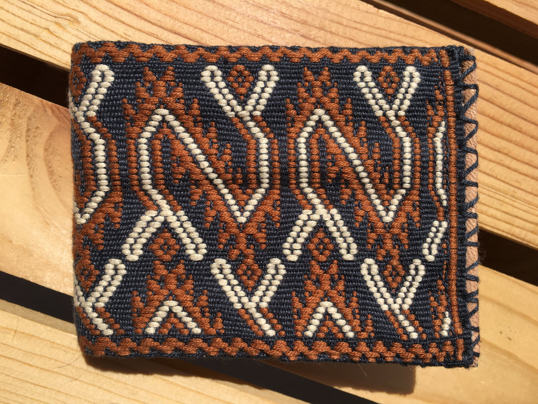 Handmade Embroidered Mexican Bi-Fold Wallet - Men's Wallet - Larráinzar, Chiapas