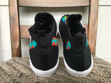 Load image into Gallery viewer, Mexican Artisan Canvas Sneaker Shoses - Zapatos Artesanos - Womens 11 Mens 9.5