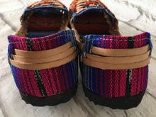 Load image into Gallery viewer, Handmade Women's Mexican Huaraches - Mexican Sandals - Huaraches Sandals Womens - Sizes: 4 - 8 - Handmade in Chiapas - Huaraches Mexicanos