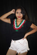 Load image into Gallery viewer, Women's Mexican Blouse - Embroidered Blouse - Medium Mexican Blouse - Blusa Mexicana - Blusa Artesanal - Mexican Fiesta - Cinco de Mayo