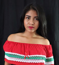 Load image into Gallery viewer, Handmade Off the Shoulder Mexican Peasant Blouse - Chiapas, Mexico - Cinco de Mayo - Mexican Fiesta - Women's Size Medium - Blusa Artesanal