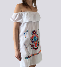 Load image into Gallery viewer, Handmade Women&#39;s White Off the Shoulder Embroidered Mexican Dress - Size Medium - Mexican Wedding - Mexican Fiesta Dress - Vestido Bordado
