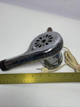 Load image into Gallery viewer, Mastercraft Chronmaster Corded Electric Adjustable Temperature Heat Gun Working
