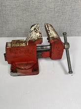 Load image into Gallery viewer, Wilton Mechanics Bench Vise 4" Jaw Full Swivel Base Pipe Made in USA Pre Owned

