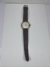 Load image into Gallery viewer, Vintage Men's LIMAT Wristwatch Watch 17J #1710 Antimagnetic Swiss Made Running
