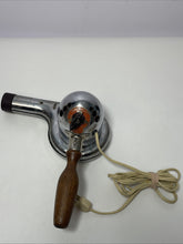 Load image into Gallery viewer, Mastercraft Chronmaster Corded Electric Adjustable Temperature Heat Gun Working
