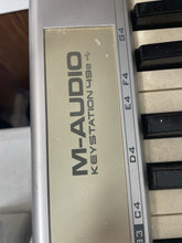 Load image into Gallery viewer, M Audio Keystation 49e 49 Key Mobile USB MIDI Controller TESTED W/ Power Supply
