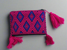 Load image into Gallery viewer, Handmade Embroidered Mexican Coin Purse - San Andres Larrainzar

