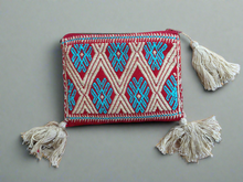 Load image into Gallery viewer, Handmade Embroidered Mexican Coin Purse - San Andres Larrainzar
