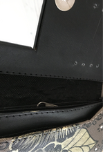Load image into Gallery viewer, Hand Painted Vegan Mexican Wallet - Artesanias Mexicanas - Cartera Pintada a Mano en Guanajuato Mexico - Mexican Wallet for Women
