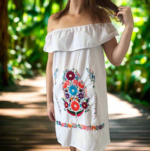 Load image into Gallery viewer, Handmade Women&#39;s White Off the Shoulder Embroidered Mexican Dress - Size Medium - Mexican Wedding - Mexican Fiesta Dress - Vestido Bordado
