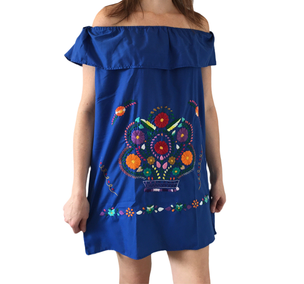 Handmade Women's Off the Shoulder Blue Embroidered Mexican Dress - Size Medium - Oaxaca, Mexico - Artesanias Mexicanas - Bordados Mexicanos