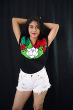 Load image into Gallery viewer, Women&#39;s Mexican Blouse - Embroidered Blouse - Medium Mexican Blouse - Blusa Artesanal - Cinco de Mayo - Independencia de Mexico - Fiesta
