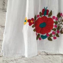 Load image into Gallery viewer, Women&#39;s Handmade Off the Shoulder Hand Embroidered Floral Mexican Blouse - Size Small - Traditional Mexican Top - Blusa Artesanal Mexiana
