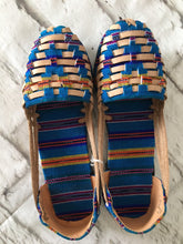 Load image into Gallery viewer, Handmade Women&#39;s Mexican Huaraches - Mexican Sandals - Huaraches Sandals Womens - Sizes: 4 - 8 - Handmade in Chiapas - Huaraches Mexicanos
