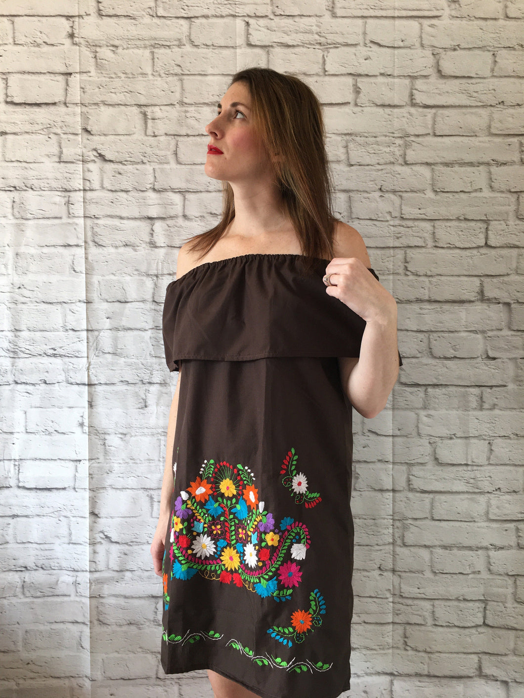 Women's Off the Shoulder Embroidered Brown Mexican Dress - Handmade in Oaxaca, Mexico - Size Medium - Mexican Fiesta - Mexican Wedding